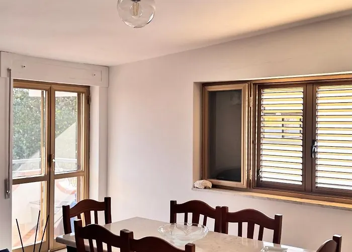 House Of Mary 拉默齐亚泰尔默